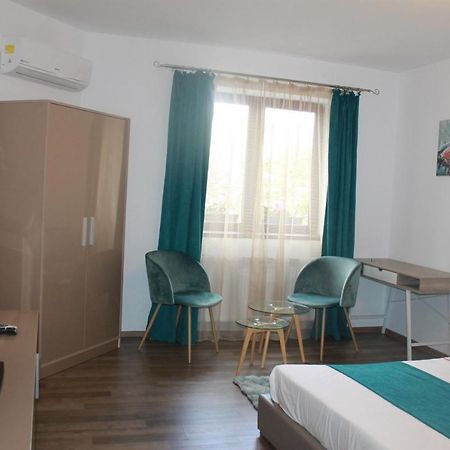 Studio Turquoise Victoria Bucarest Esterno foto