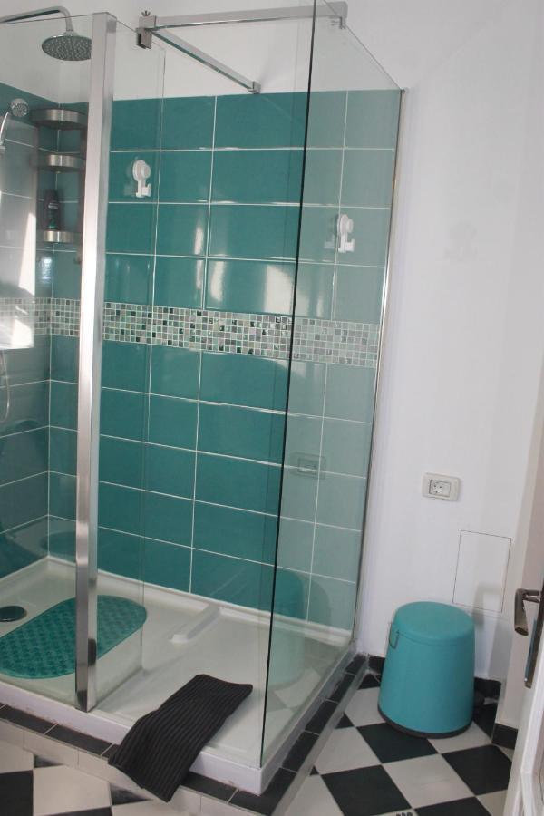 Studio Turquoise Victoria Bucarest Esterno foto