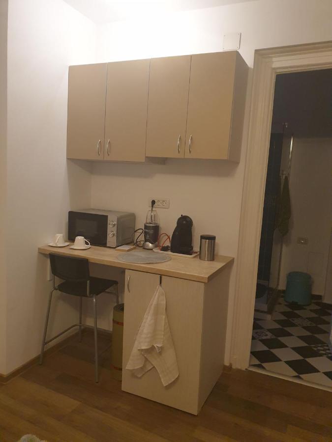 Studio Turquoise Victoria Bucarest Esterno foto